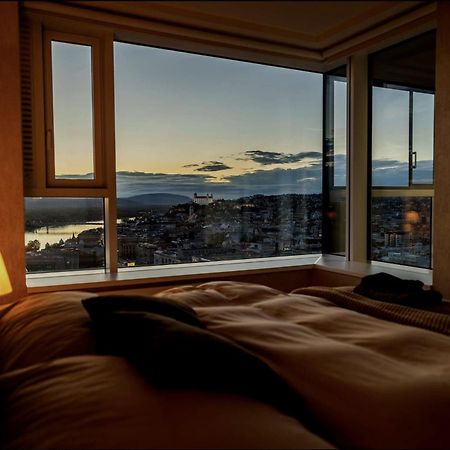 Magna Vita Apartment Братислава Екстер'єр фото